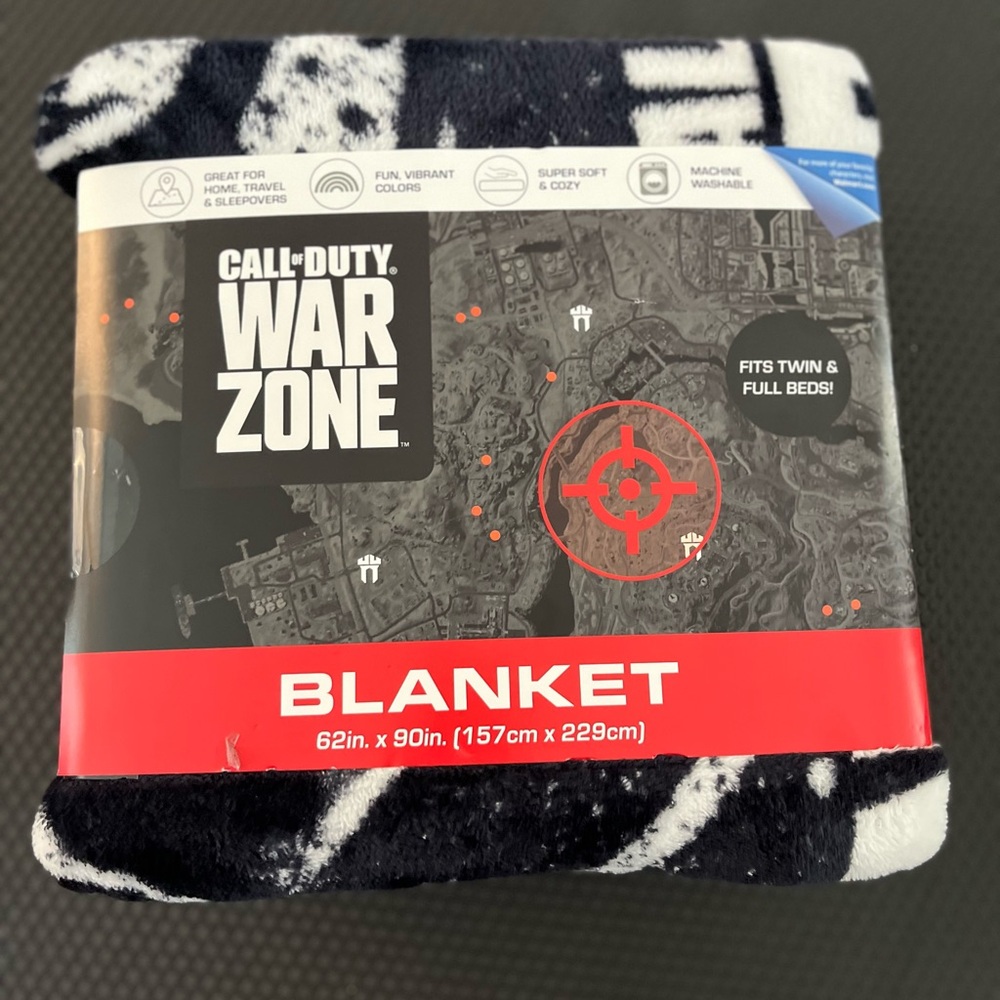 Call of Duty Kids Twin/full Blanket,‎ 62 x 90, Microfiber, Black and White New